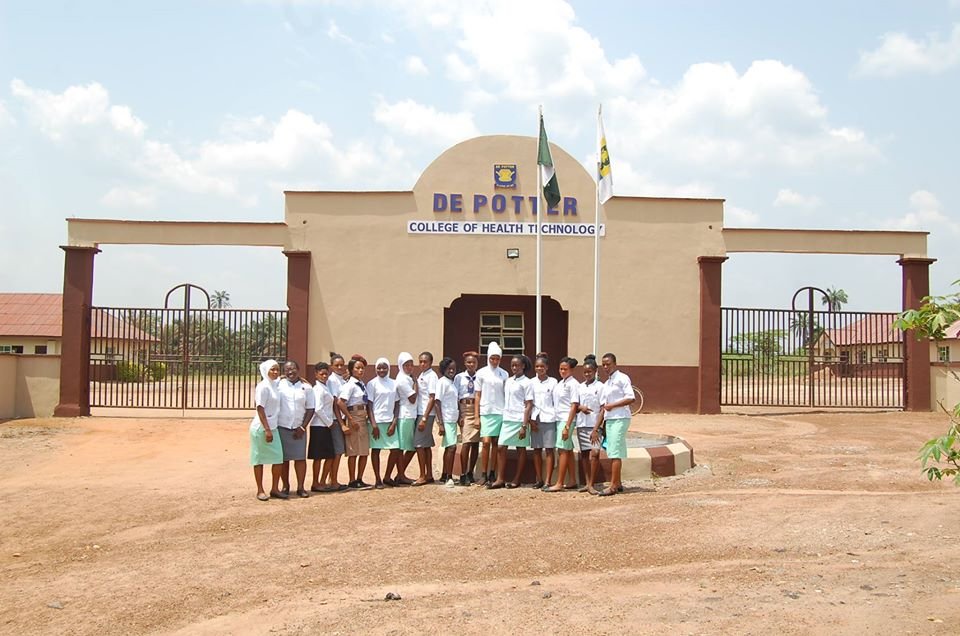 De Potter College of Health Technology Form for 2023/2024